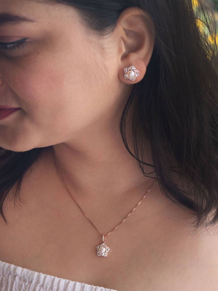 Mannash Blooming Pearl Flower Rose Gold Plated Sterling Silver Pendant Set : MCRJPSC802D1879
