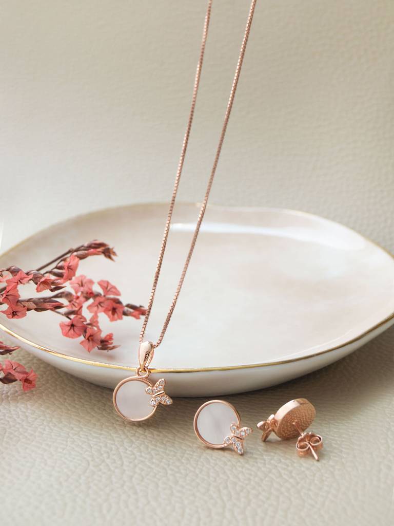 Mannash Butterfly On Mother Of Pearl Rose Gold Plated Sterling Silver Pendant Set : MCRJPSC851D1977
