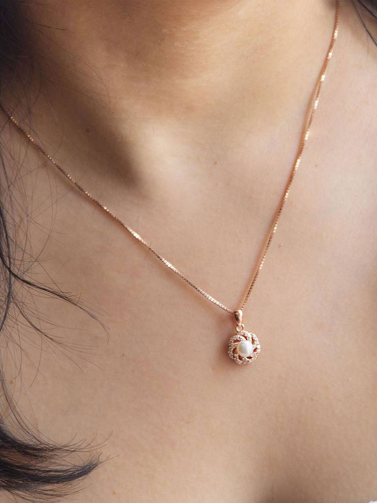 Whirlpool With Pearl Rose Gold Plated Sterling Silver Pendant : MCRPC531D1252
