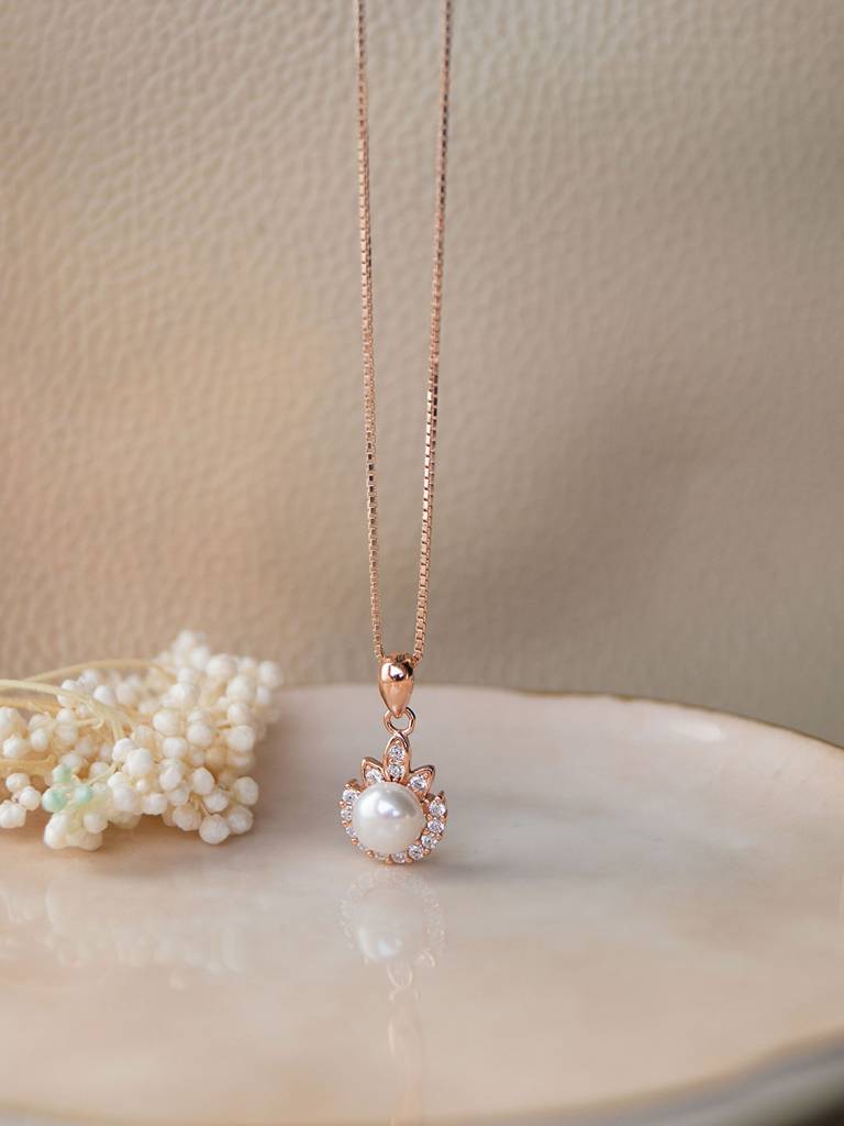 Pearly Dewdrop Rose Gold Plated Sterling Silver Pendant With Chain : MCRPC572D1343