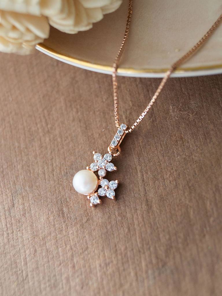 Pearly Flower Garland Rose Gold Plated Sterling Silver Pendant With Chain : MCRPC594D1420