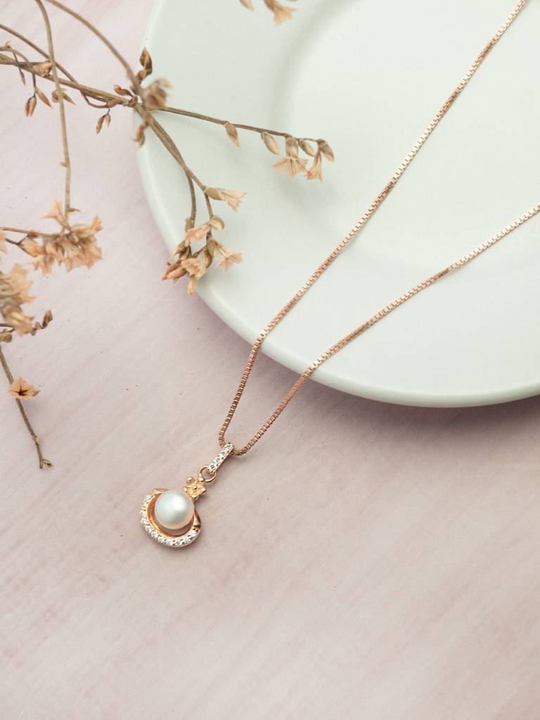 Sterling silver rose plated pearl pend Sterling silver rose plated pearl pend