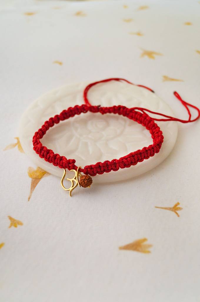 Mannash Sacred Om Gold Plated Sterling Silver Thread Bracelet : MCYBT669D2329