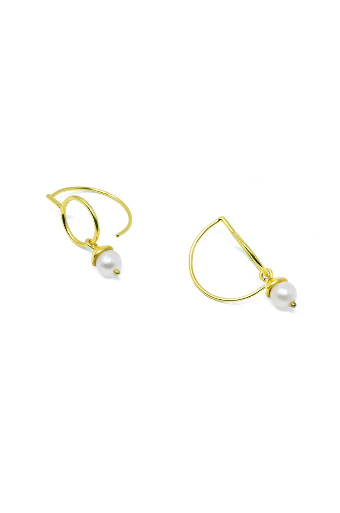 Mannash Oh-So-Pretty Pearl Drop Sterling Silver Slip On Earrings : MCYED70D118