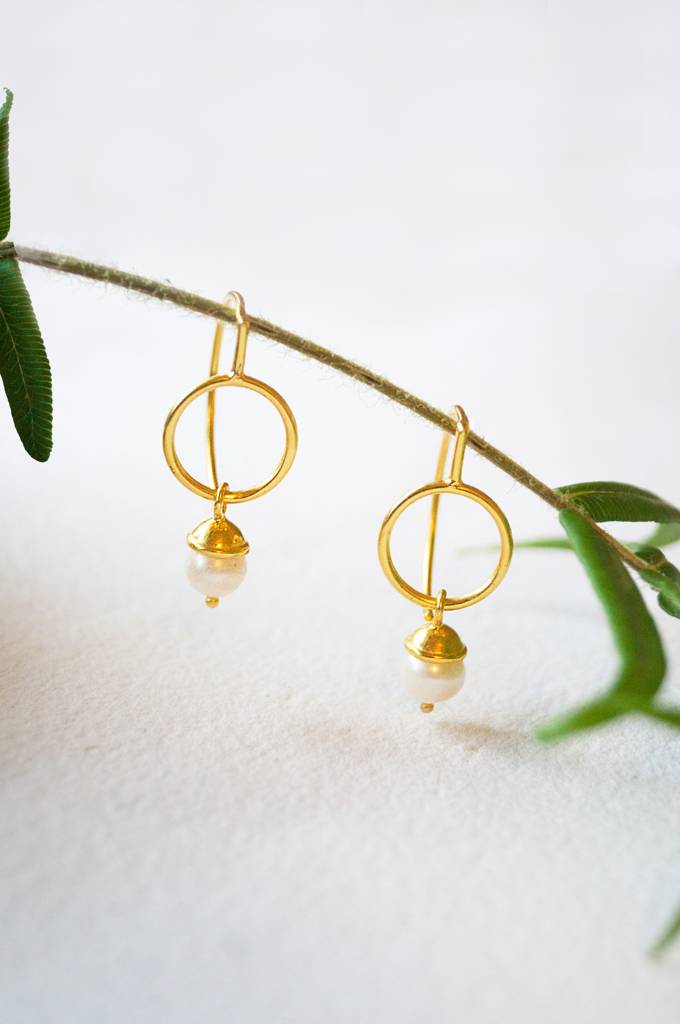 Mannash Oh-So-Pretty Pearl Drop Sterling Silver Slip On Earrings : MCYED70D118