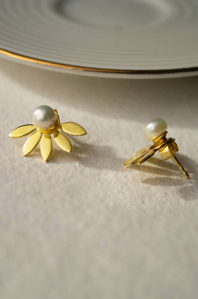 Mannash Pearly Petal Bloom Gold Plated Detachable Sterling Silver Statement Stud Earrings : MCYES230D454