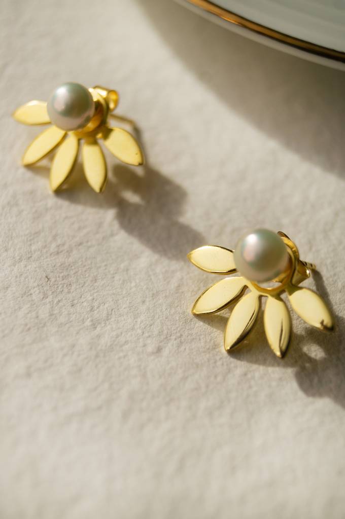 Mannash Pearly Petal Bloom Gold Plated Detachable Sterling Silver Statement Stud Earrings : MCYES230D454