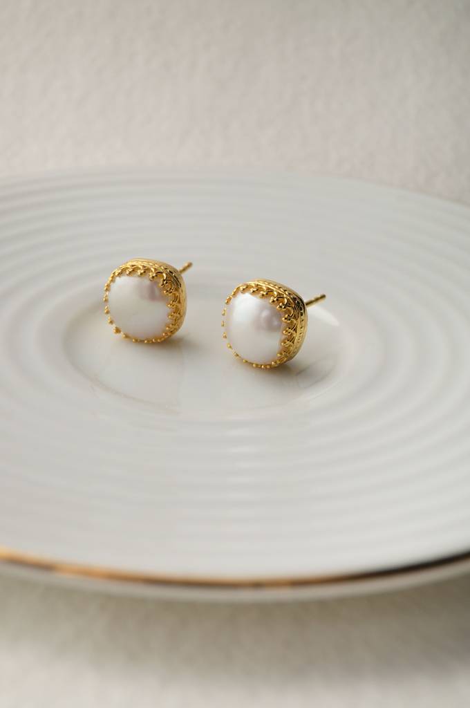 Baroque Fresh Water Pearl Gold Plated Sterling Silver Statement Stud Earrings : MCYES371D810