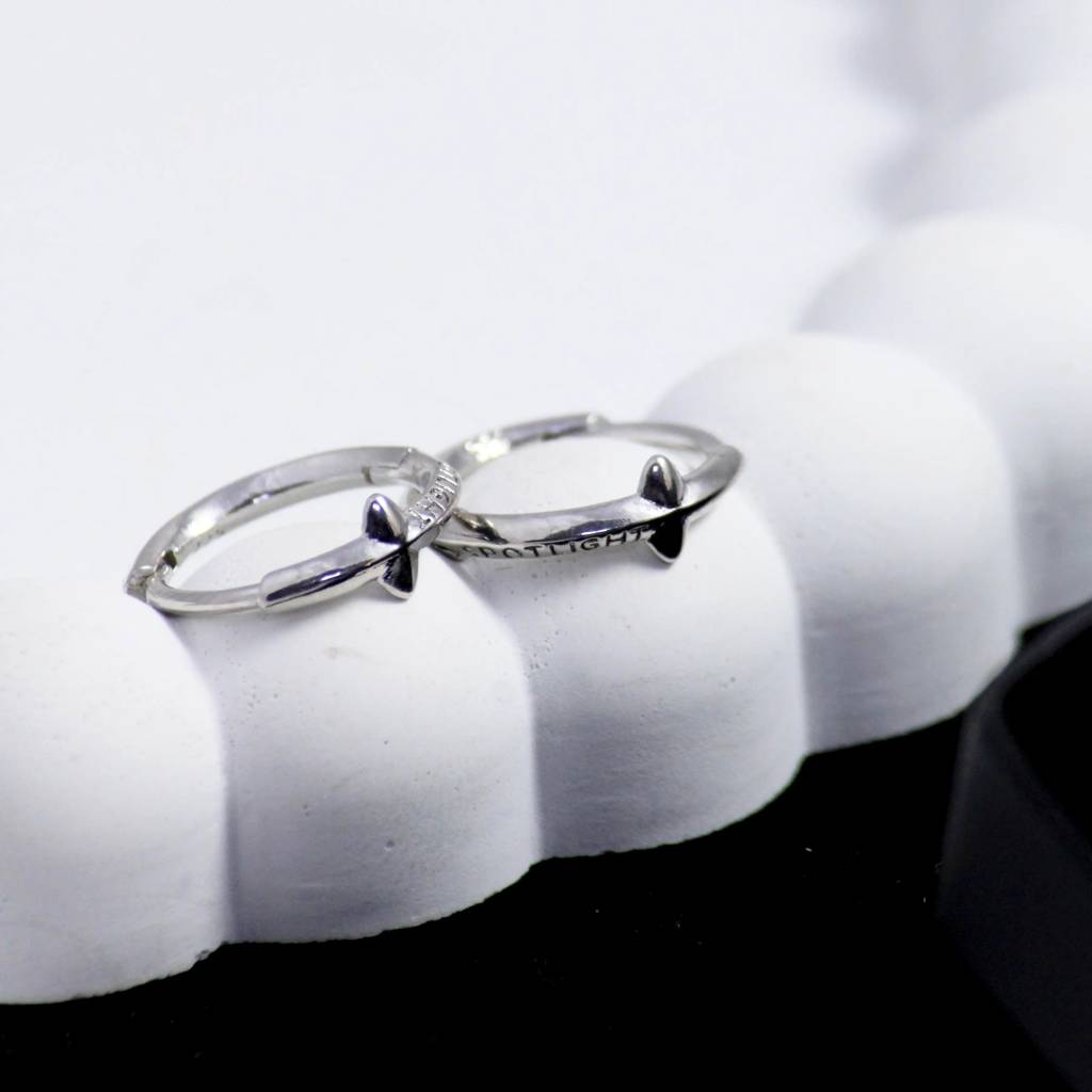 Minimalist Kpop Silver Earrings For Men & Boys : ME2C0045