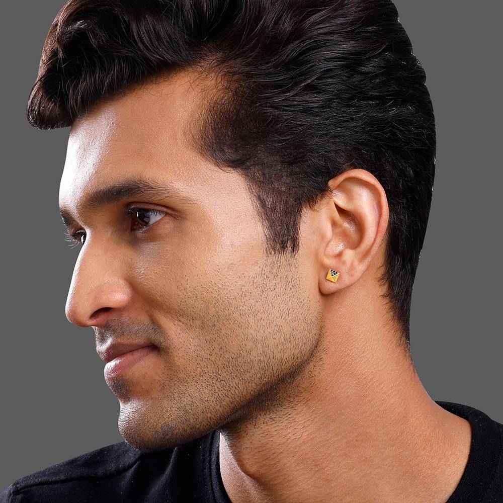 Giva 925 Silver Golden Midnight Pyramid Stud For Him : MER091