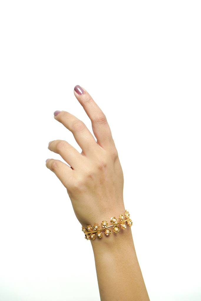 Gulistan Pearl Cuff : MJ147