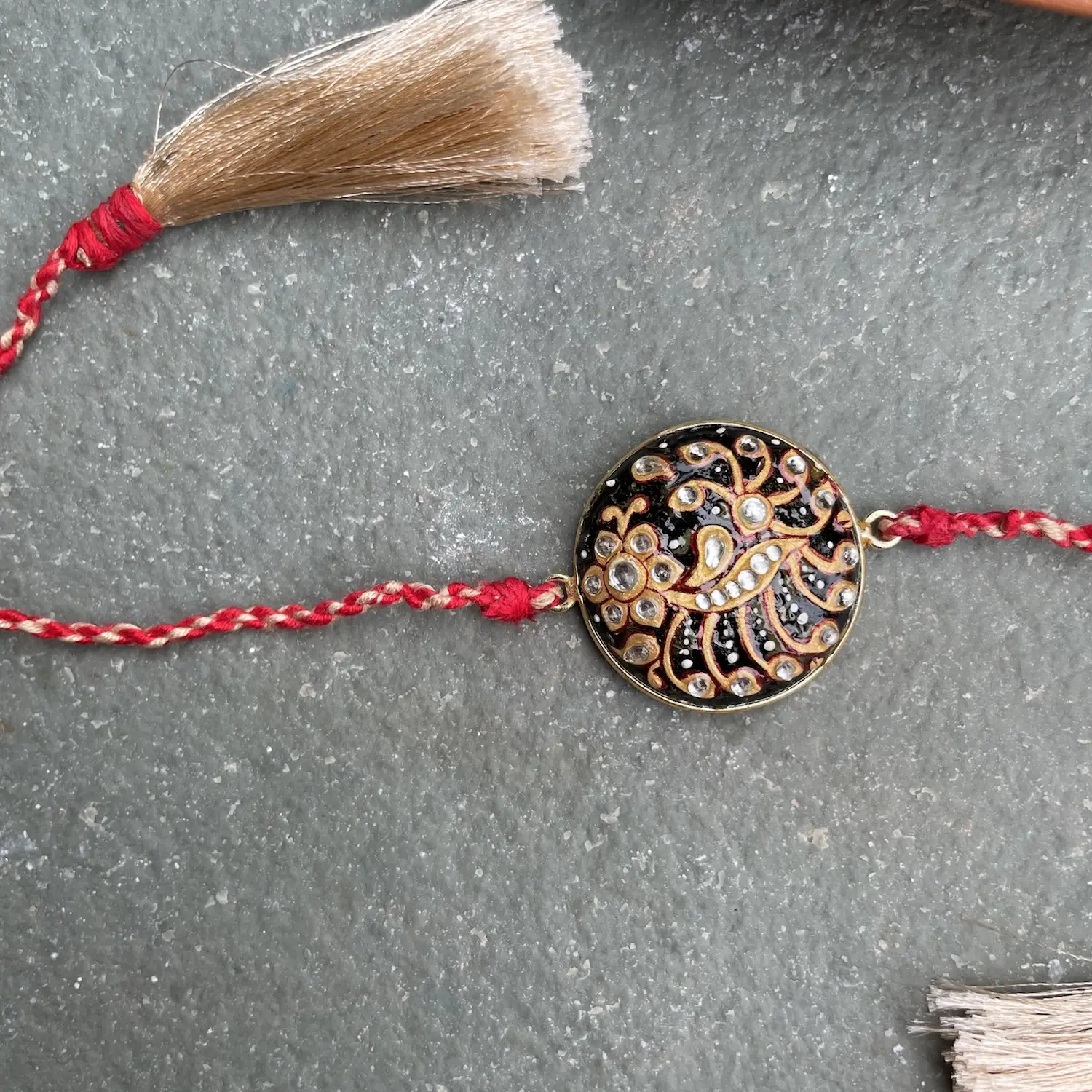 Kundan Rakhi - Black And Red | Kundan Rakhi - Black And Red · Eternz