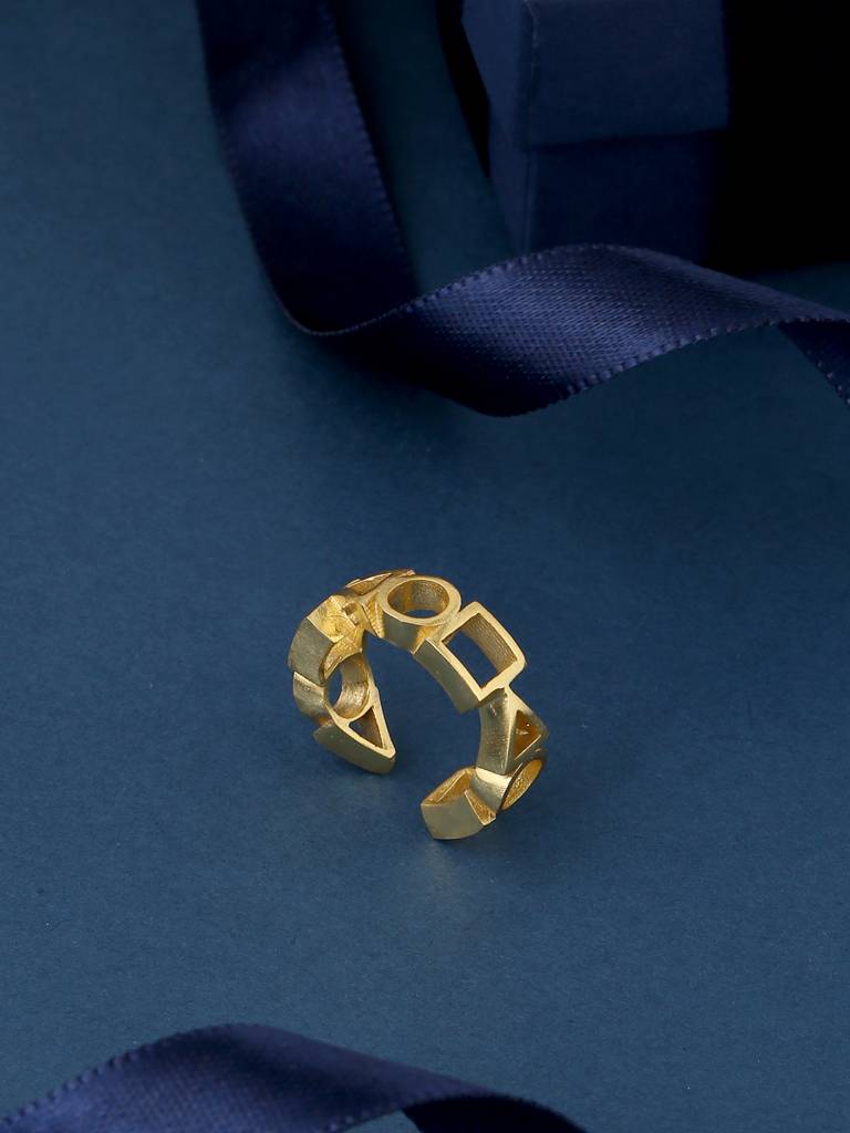 Ludic Ring