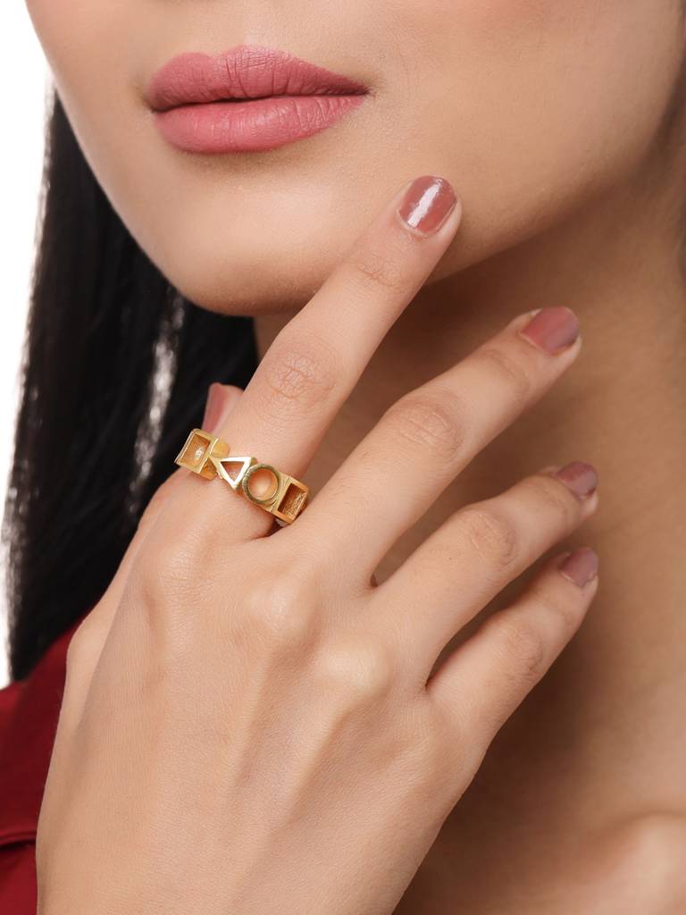 Ludic Ring