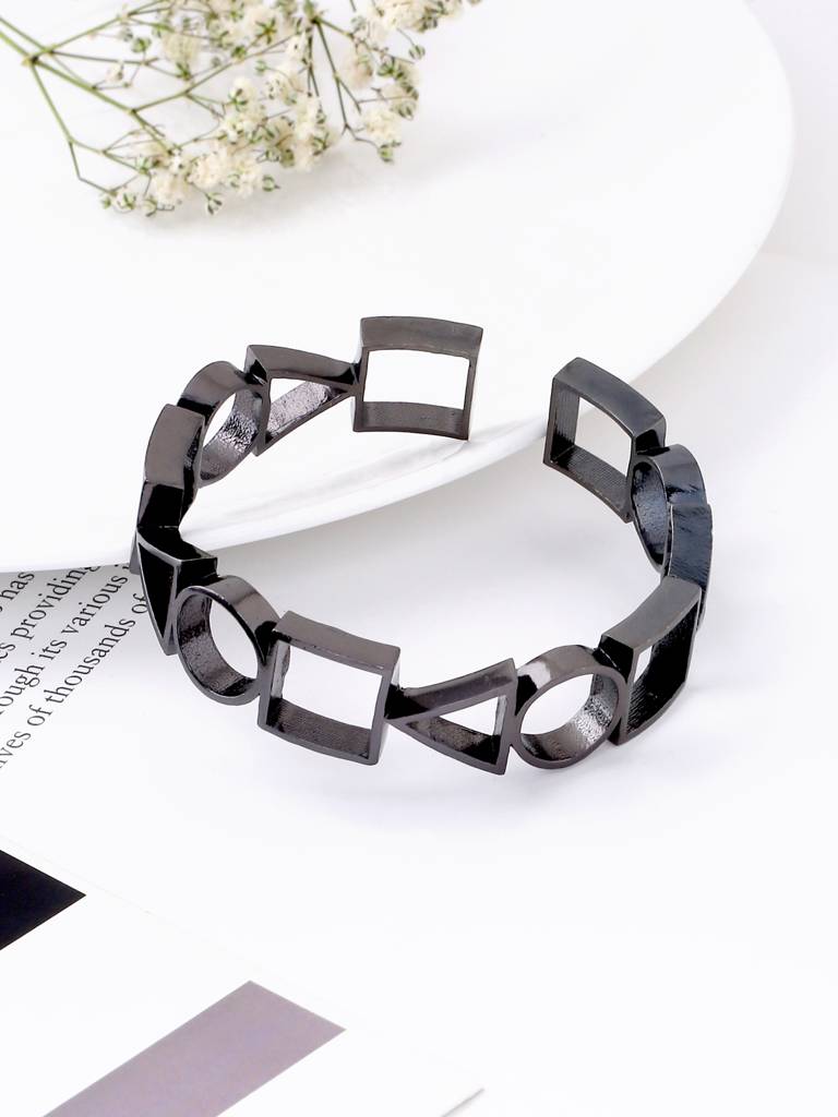 Ludic Cuff