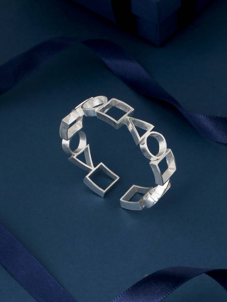 Ludic Cuff