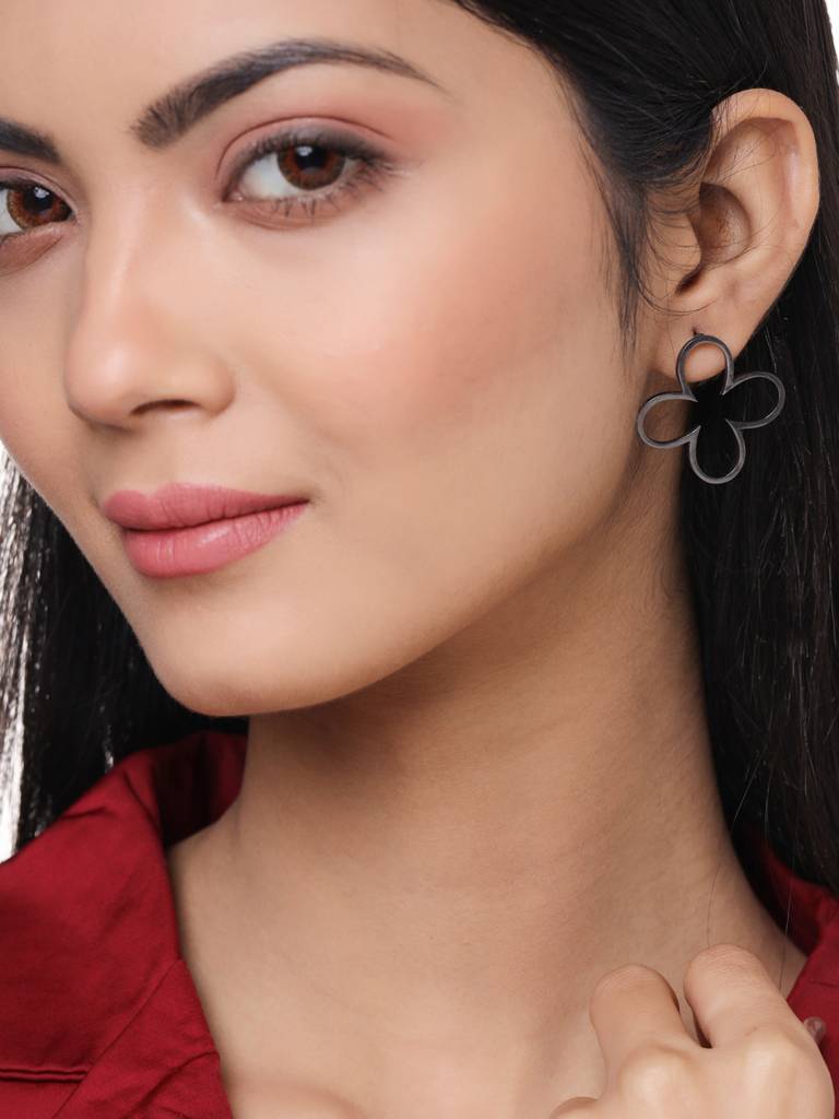 Bud Earrings