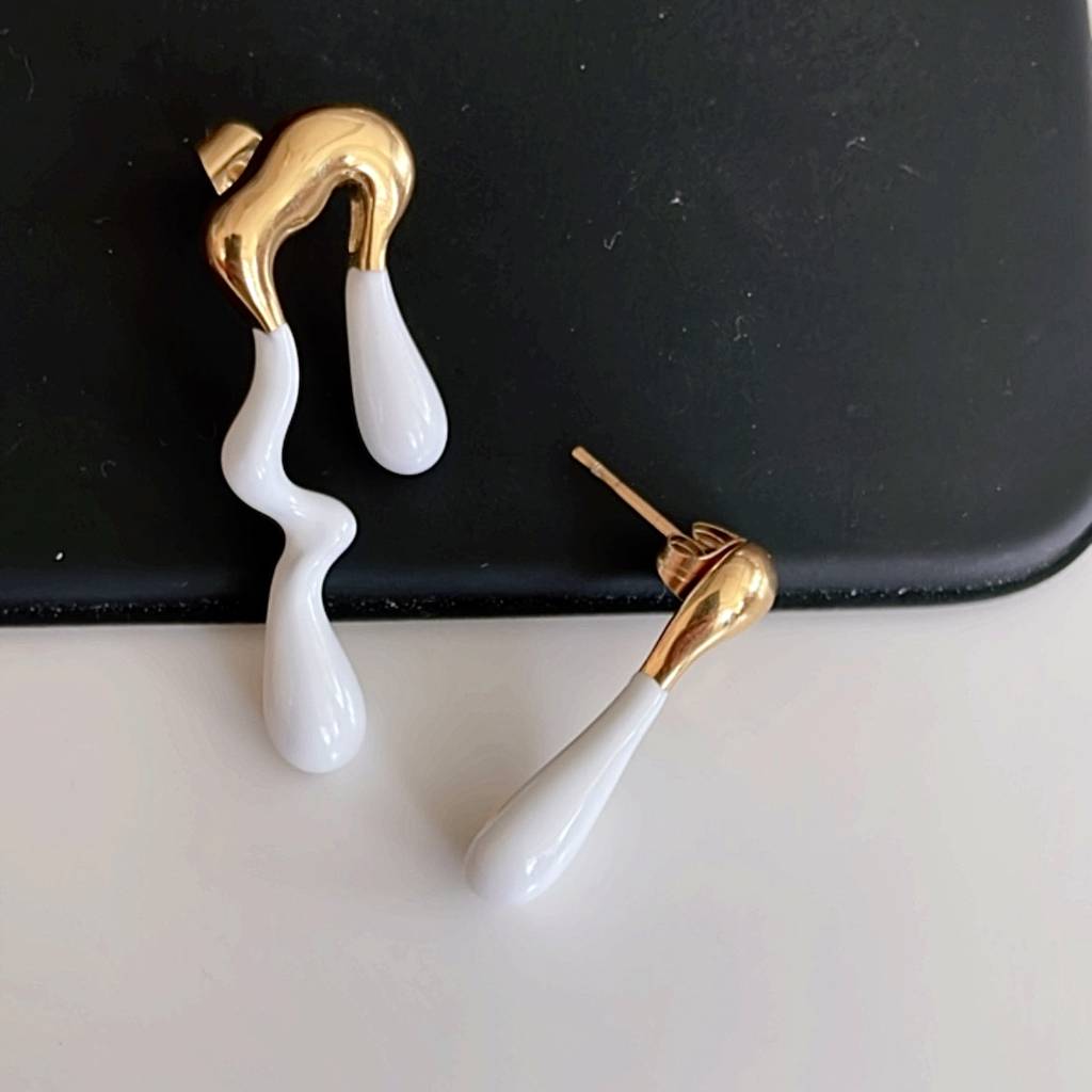 Droplet Earrings