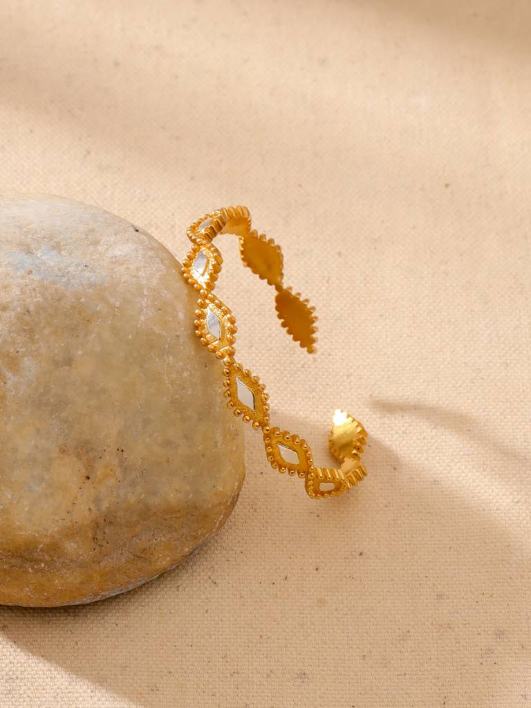 Mitali Jain Bikaner Cuff : MJ489_Gold