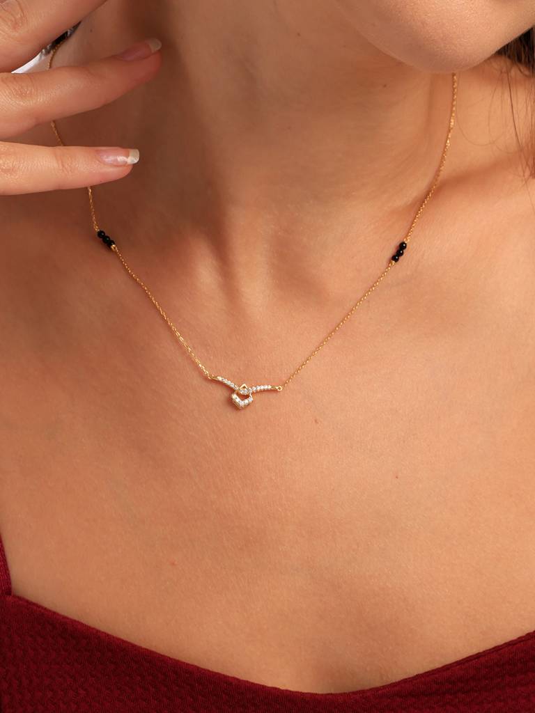 Dainty Minimalistic Diamond Mangalsutra : MN-011