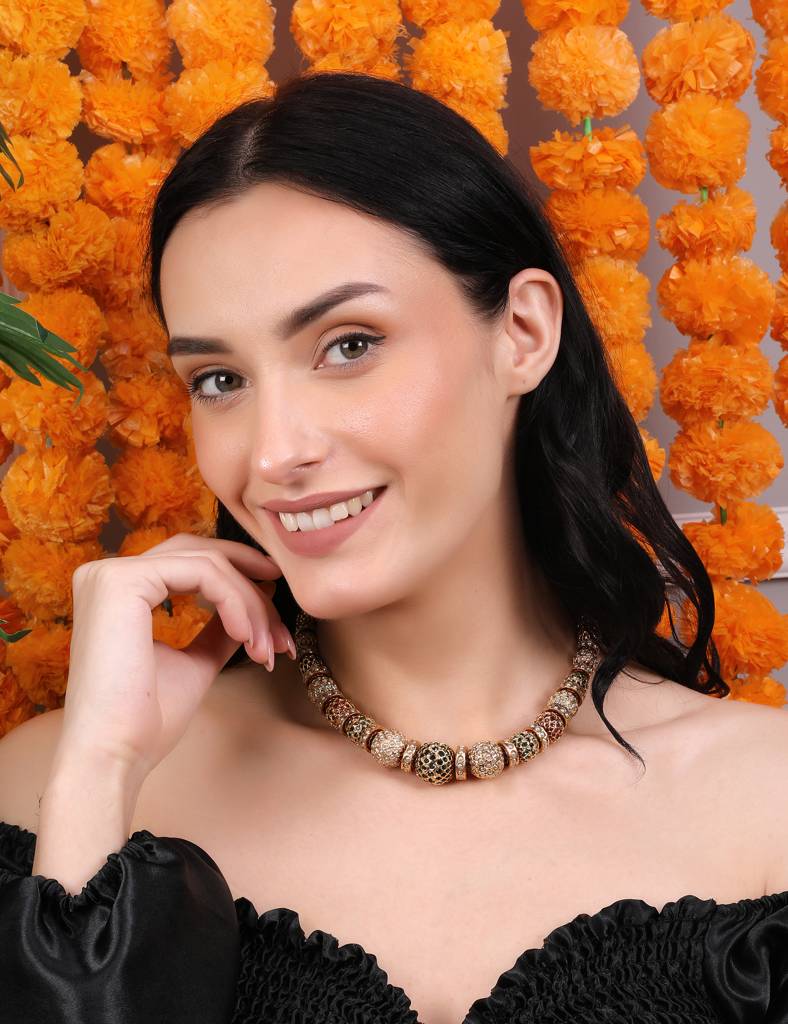 Traditional Gold-Toned Beaded Sona Moti Necklace : RMQJ0243