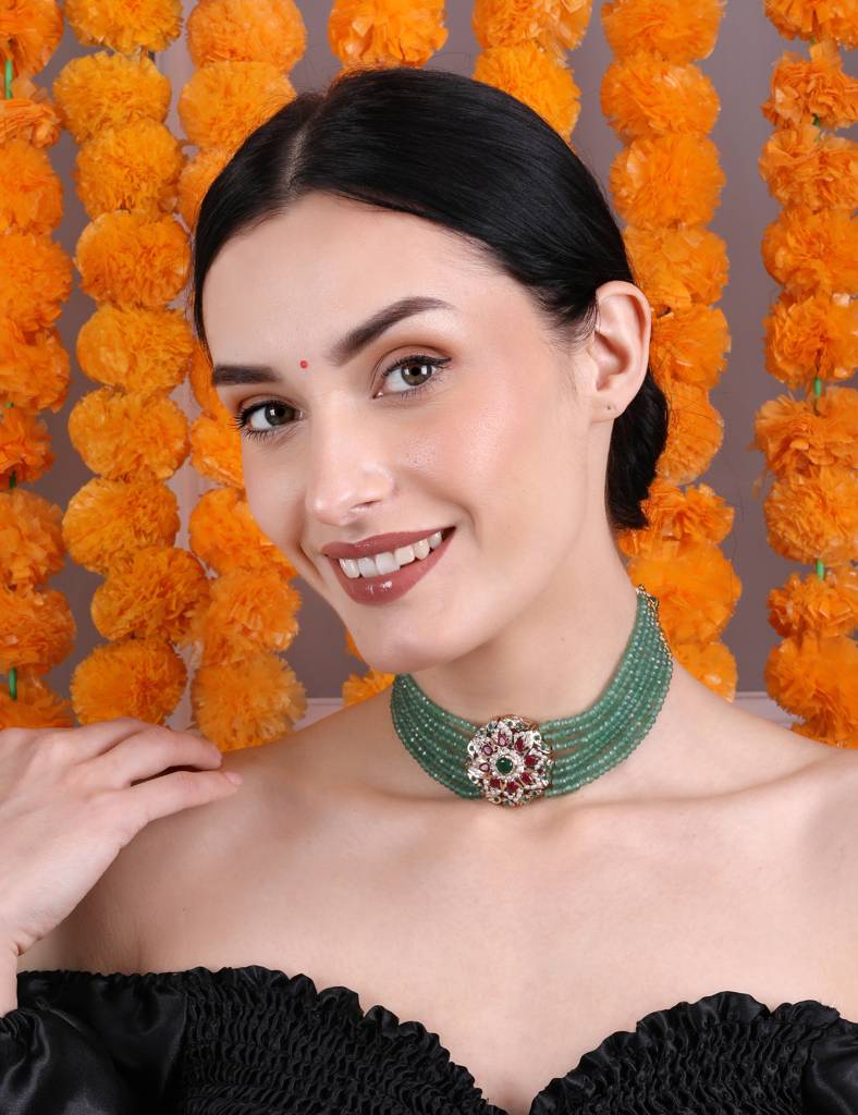 Royal Emerald Beaded Choker With Jadau Floral : RMQJ0247