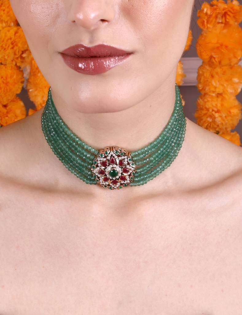 Royal Emerald Beaded Choker With Jadau Floral : RMQJ0247