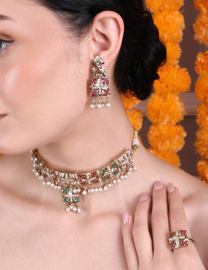 Multicolor Pearl-Studded Choker Set With Earrings & Adjustable Ring : RMQJ0246