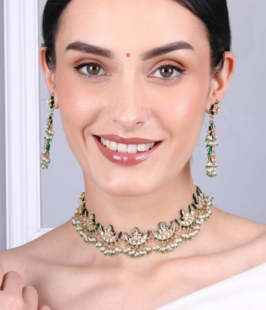 Ariana Kundan Choker Set With Earrings : RMQJ0215