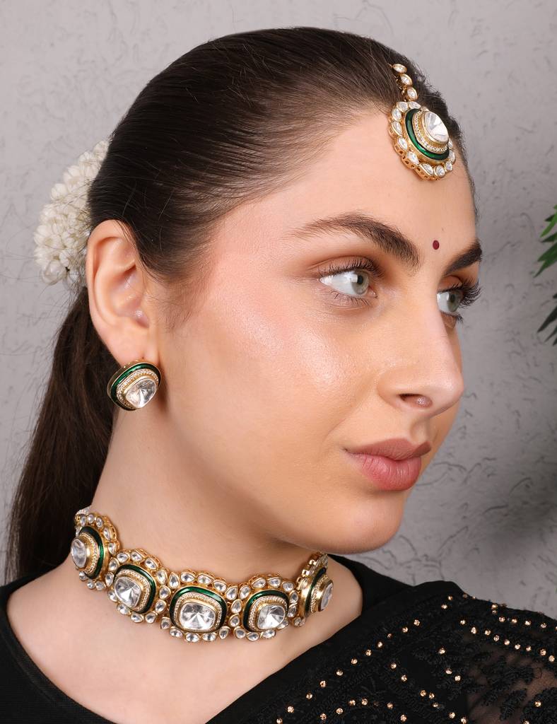Heritage Uncut Polki Lookalike Kundan Choker Set With Maangtika : RMQJ0230