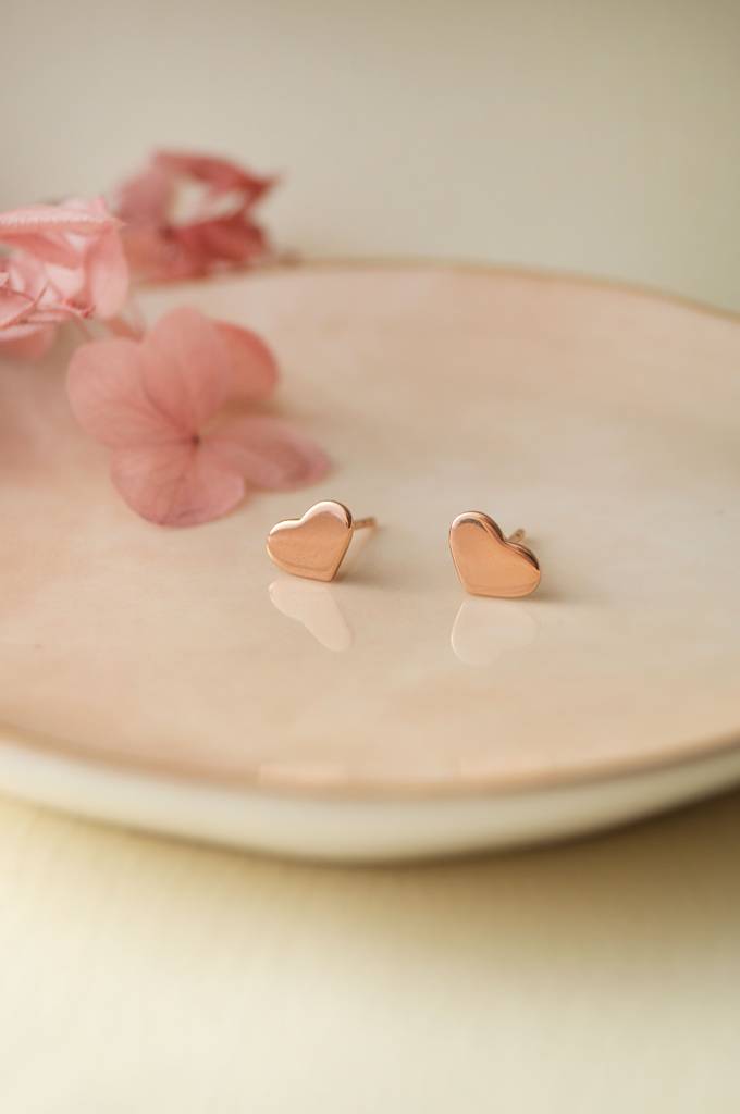 Classic Heart Gold Plated Sterling Silver Stud Earrings : MPRES611D1462