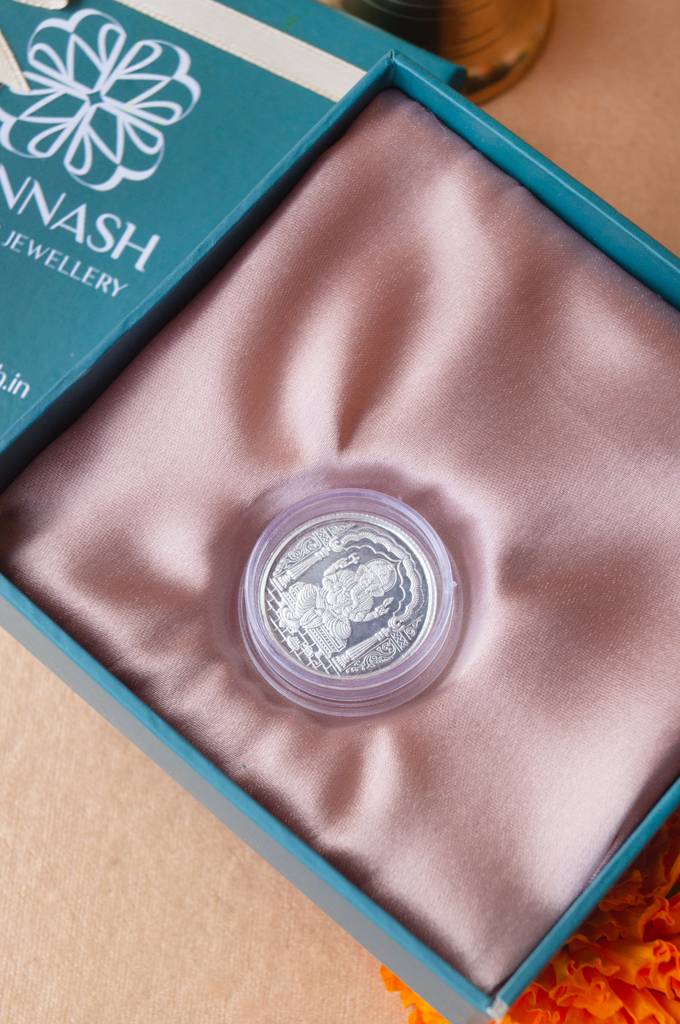 Lakshmi Ganesha 999 Purity Silver 5G Coin : MPSCGL896D2230