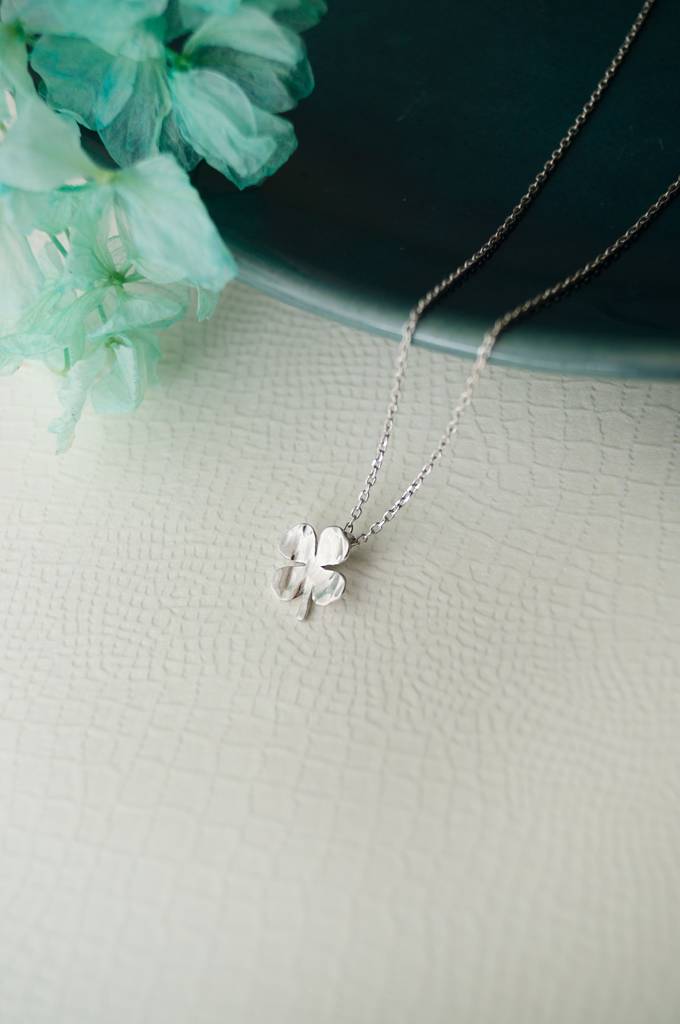 Good Luck Clover Gold Plated Sterling Silver Charm Pendant With Chain : MPSCPC674D1631