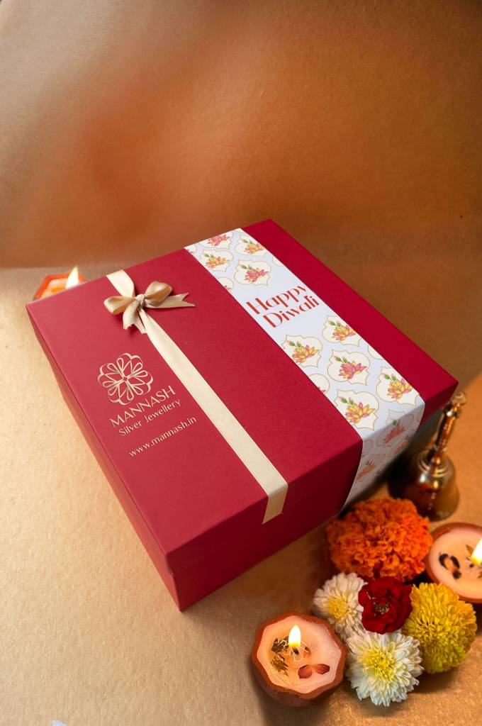 999 Purity Silver Lakshmi Coin (5Gm) - Atrangi Family Wali Diwali Gift Hamper : MPSDHC894D2231