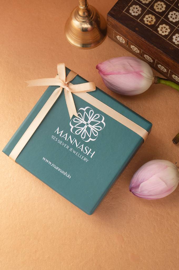 999 Purity Silver Lakshmi Coin (5Gm) - Atrangi Family Wali Diwali Gift Hamper : MPSDHC894D2231