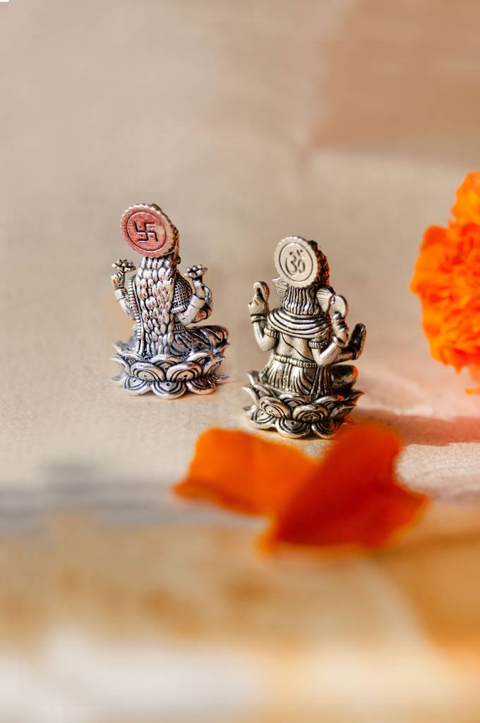 Divine Lakshmi & Ganesh Combo Antique Finish 925 Sterling Silver Idol : MPSIC774D1815