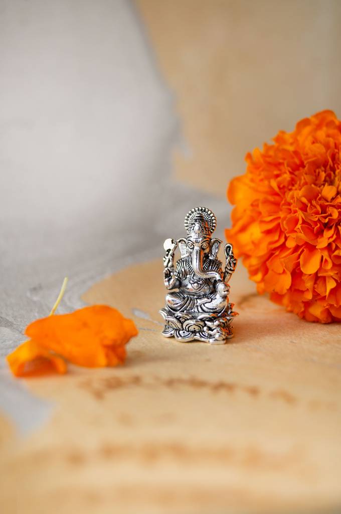 Divine Ganesha Antique Finish 925 Sterling Silver Idol : MPSIG774D1813