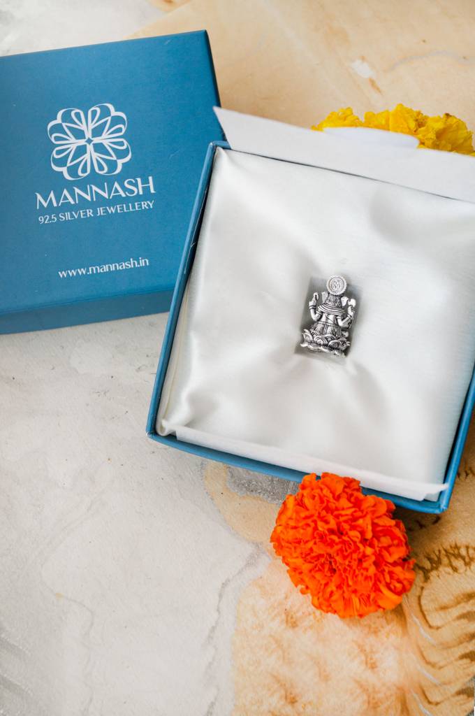 Divine Ganesha Antique Finish 925 Sterling Silver Idol : MPSIG774D1813