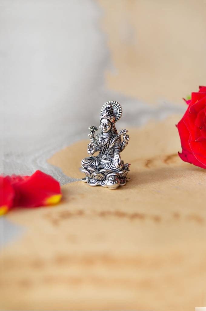 Divine Lakshmi Antique Finish 925 Sterling Silver Idol : MPSIL774D1814