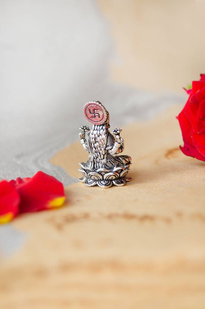 Divine Lakshmi Antique Finish 925 Sterling Silver Idol : MPSIL774D1814