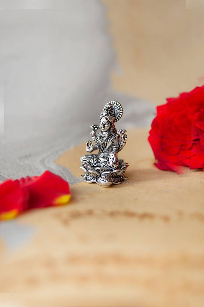 Divine Lakshmi Antique Finish 925 Sterling Silver Idol : MPSIL774D1814