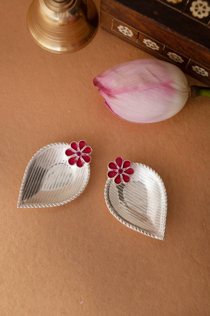 Exquisite Sterling Silver Flower Mini Meena Prasad Plate - Set Of 2 : MPSLP891D2225