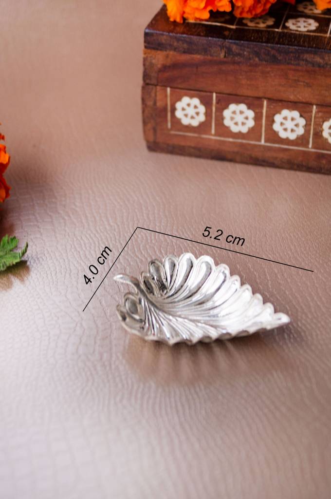 Handcrafted 925 Sterling Silver Mini Leaf Prasad Plate : MPSLS890D2223