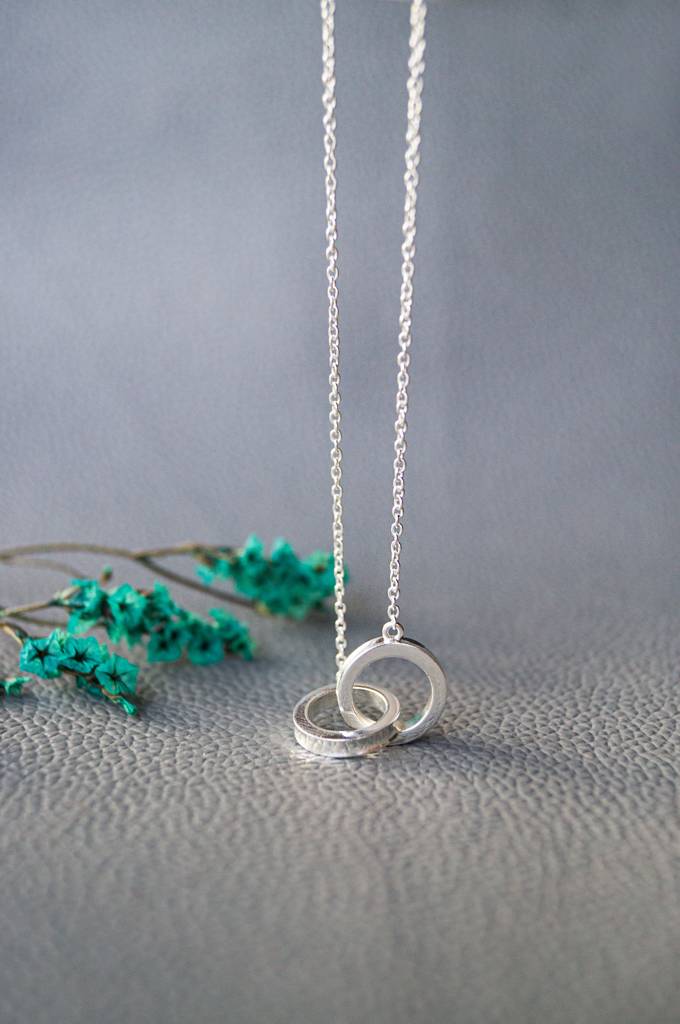 Entangled Circles Sterling Silver Chain Necklace : MPSNCP652D1545