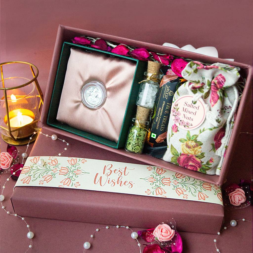 Best Wishes Celebration Hamper Gift Box - 999 5Gm Lakshmi Coin : MPSWHM912D2286