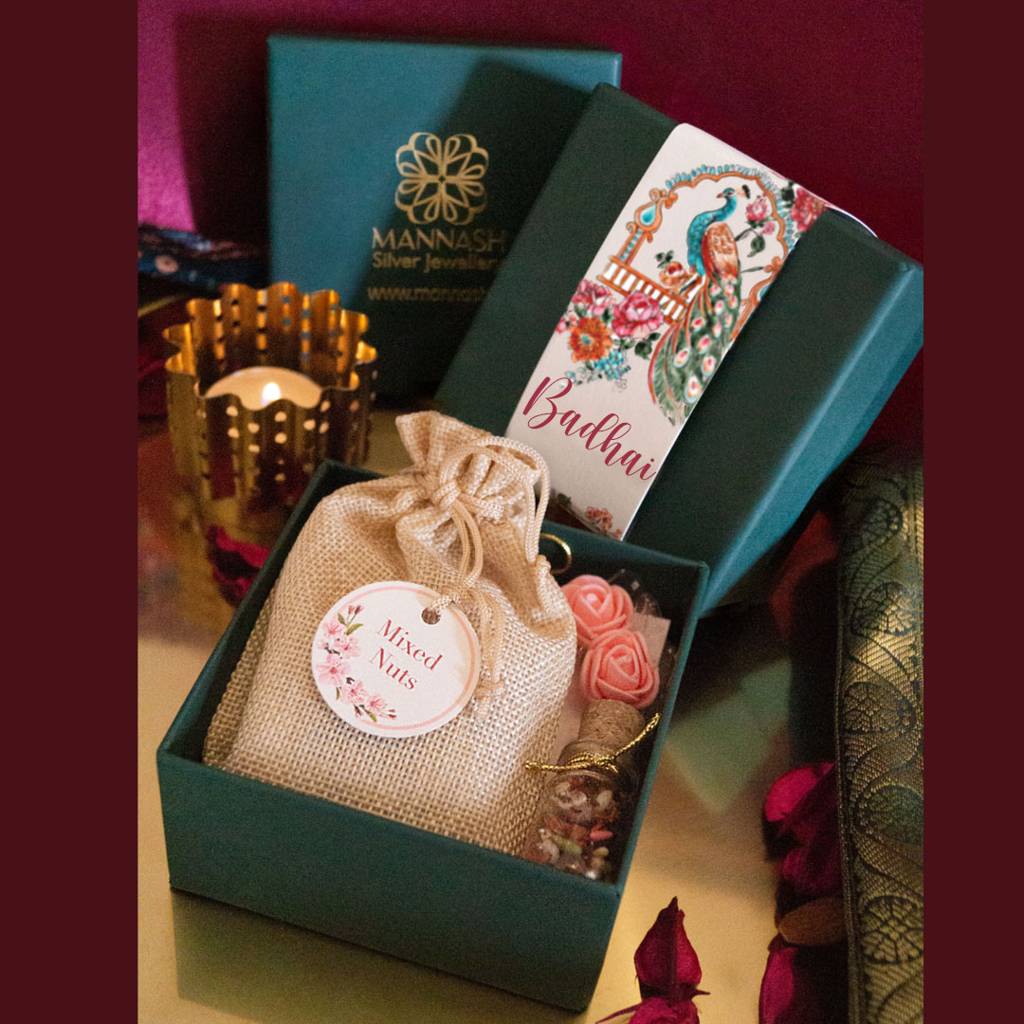 Badhai Ho Wedding Hamper-999 5Gm Lakshmi Coin : MPSWHS911D2285