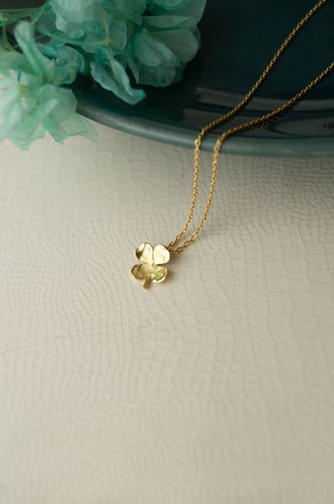 Good Luck Clover Gold Plated Sterling Silver Charm Pendant With Chain : MPYCPC674D1627