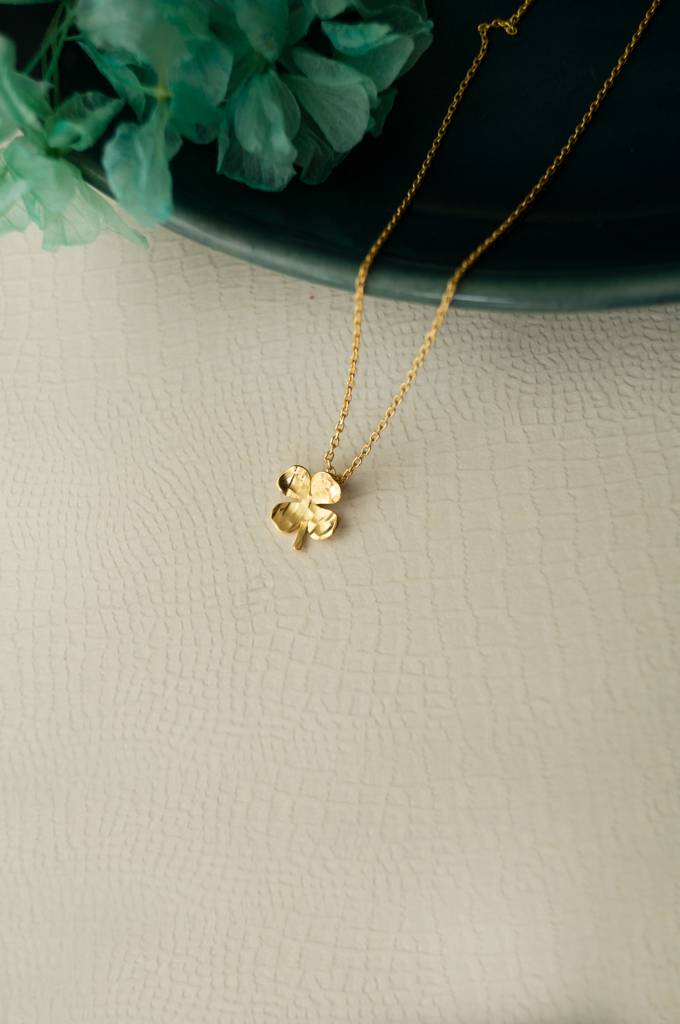 Good Luck Clover Gold Plated Sterling Silver Charm Pendant With Chain : MPYCPC674D1627