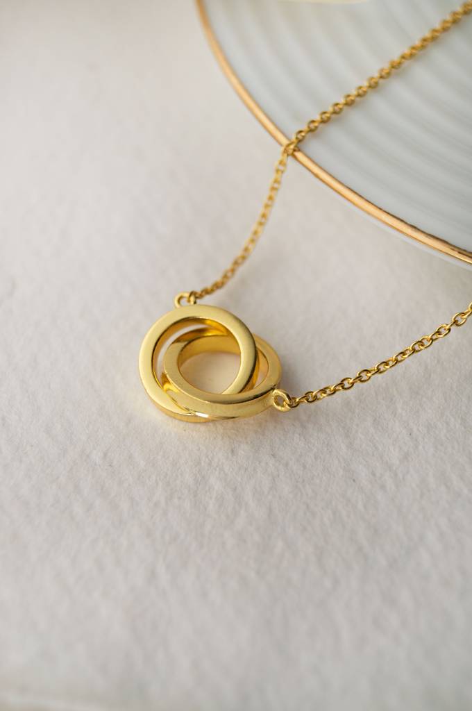 Entangled Circles Sterling Silver Chain Necklace : MPYNCP652D1544