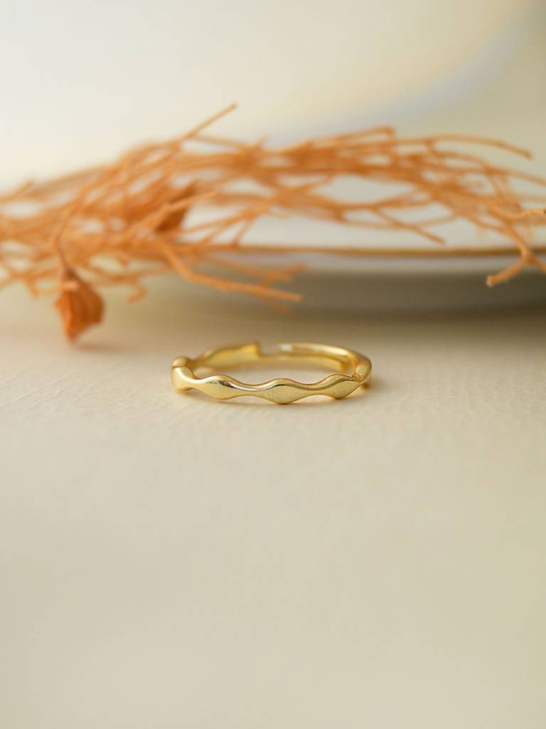 Pretty Wave Gold Plated Sterling Silver Adjustable Ring : MPYRA598D1436